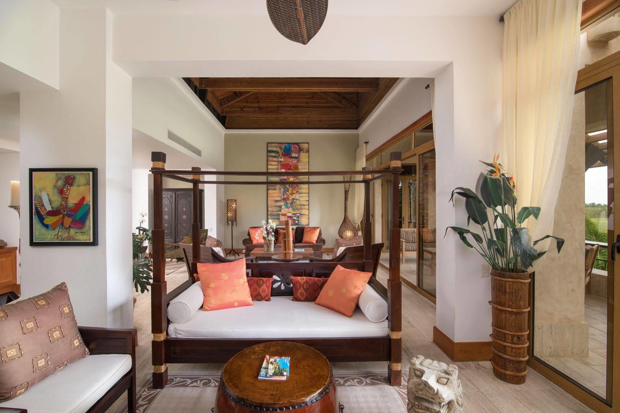Los Altos Residences By Mint ラ・ロマーナ エクステリア 写真
